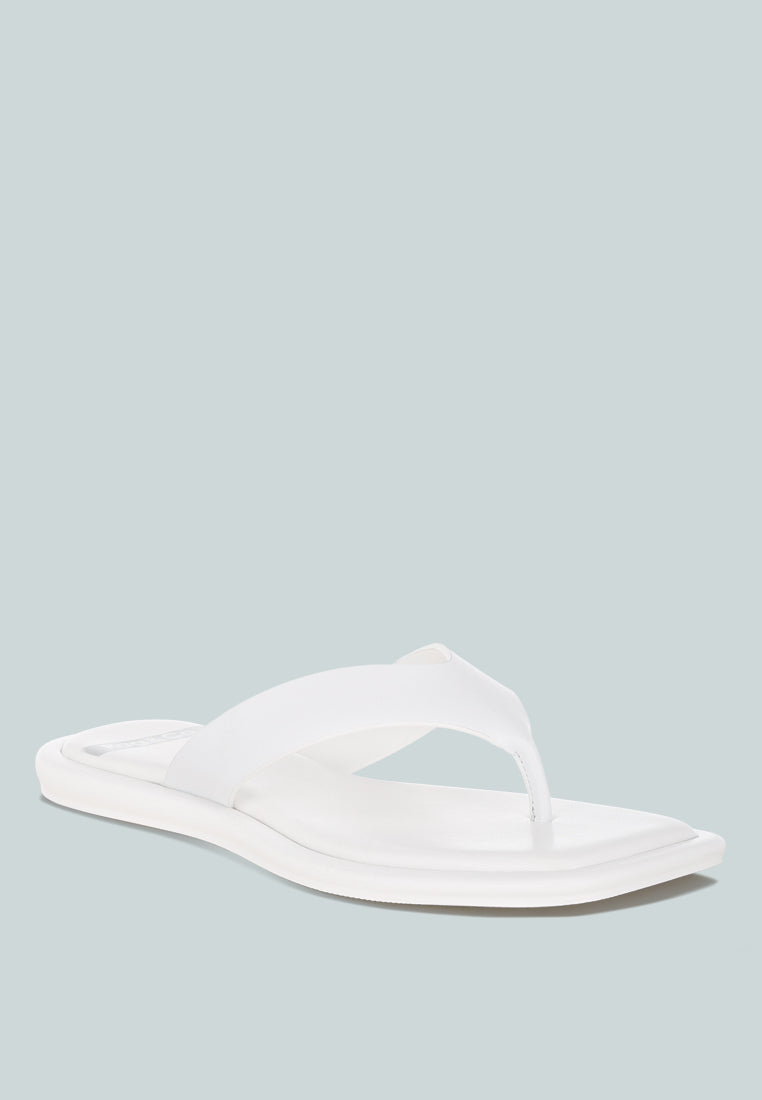 Makawi Thong Toe Slip Ons